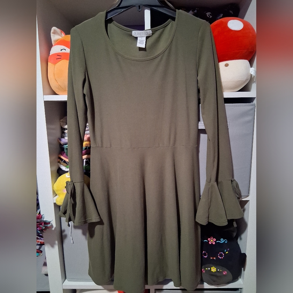 Planet Gold Olive Green Long Sleeve Flared Sleeve Dress